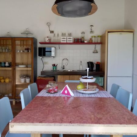 Idria B&B バルチェッローナ・ポッツォ・ディ・ゴット エクステリア 写真