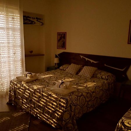 Idria B&B バルチェッローナ・ポッツォ・ディ・ゴット 部屋 写真