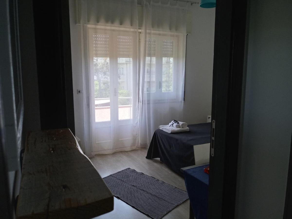 Idria B&B バルチェッローナ・ポッツォ・ディ・ゴット エクステリア 写真