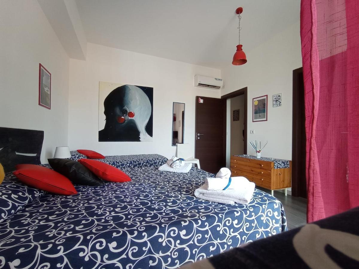 Idria B&B バルチェッローナ・ポッツォ・ディ・ゴット エクステリア 写真