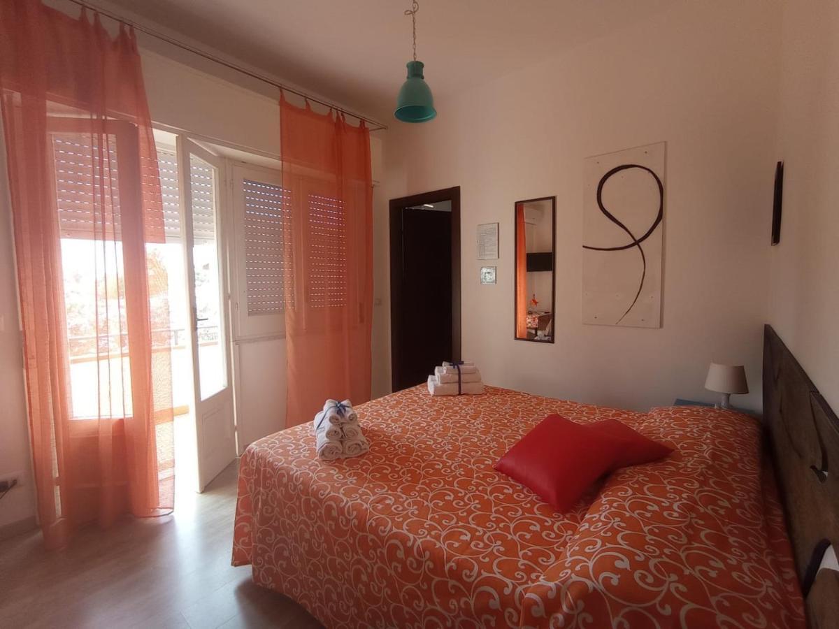 Idria B&B バルチェッローナ・ポッツォ・ディ・ゴット エクステリア 写真