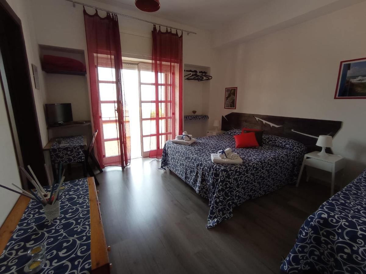 Idria B&B バルチェッローナ・ポッツォ・ディ・ゴット エクステリア 写真