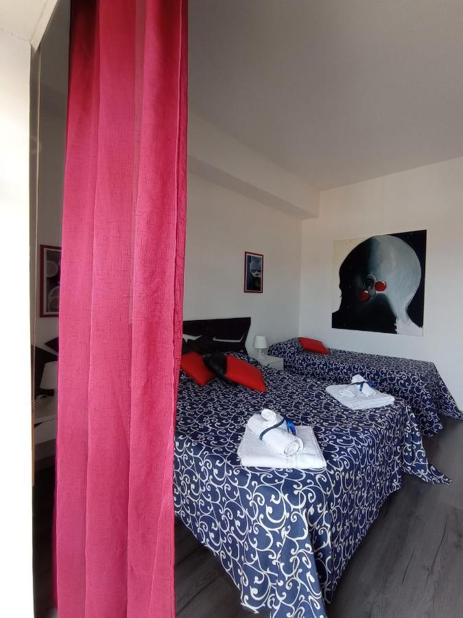 Idria B&B バルチェッローナ・ポッツォ・ディ・ゴット エクステリア 写真