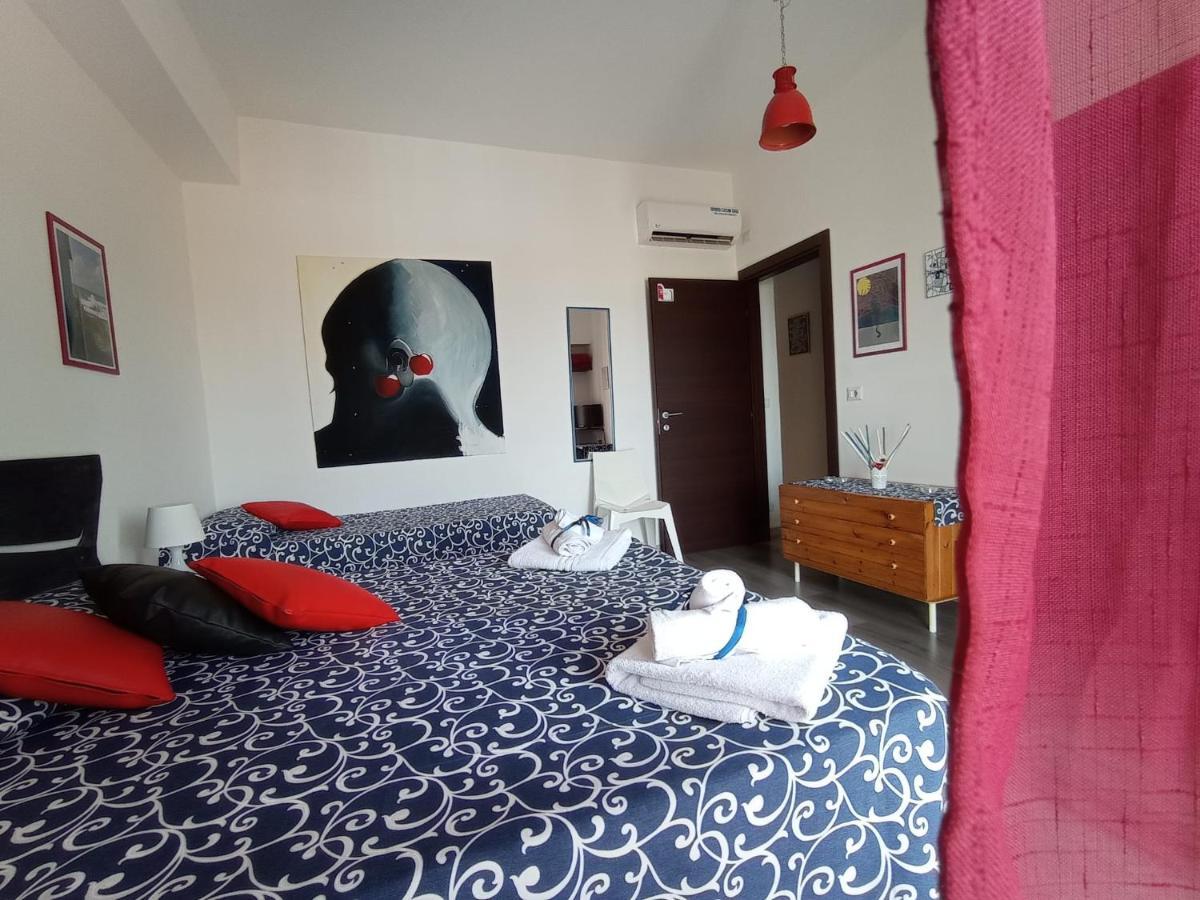Idria B&B バルチェッローナ・ポッツォ・ディ・ゴット エクステリア 写真