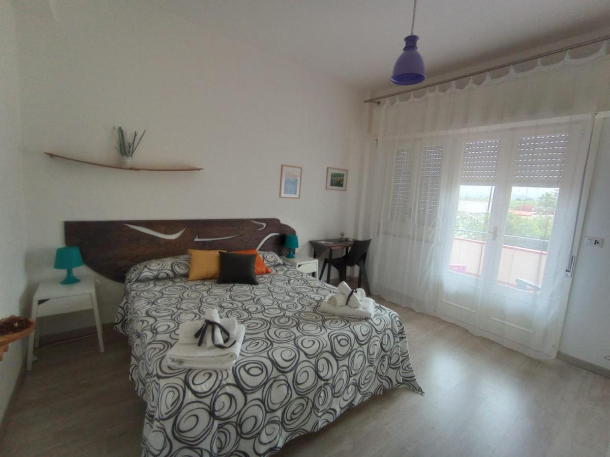 Idria B&B バルチェッローナ・ポッツォ・ディ・ゴット エクステリア 写真