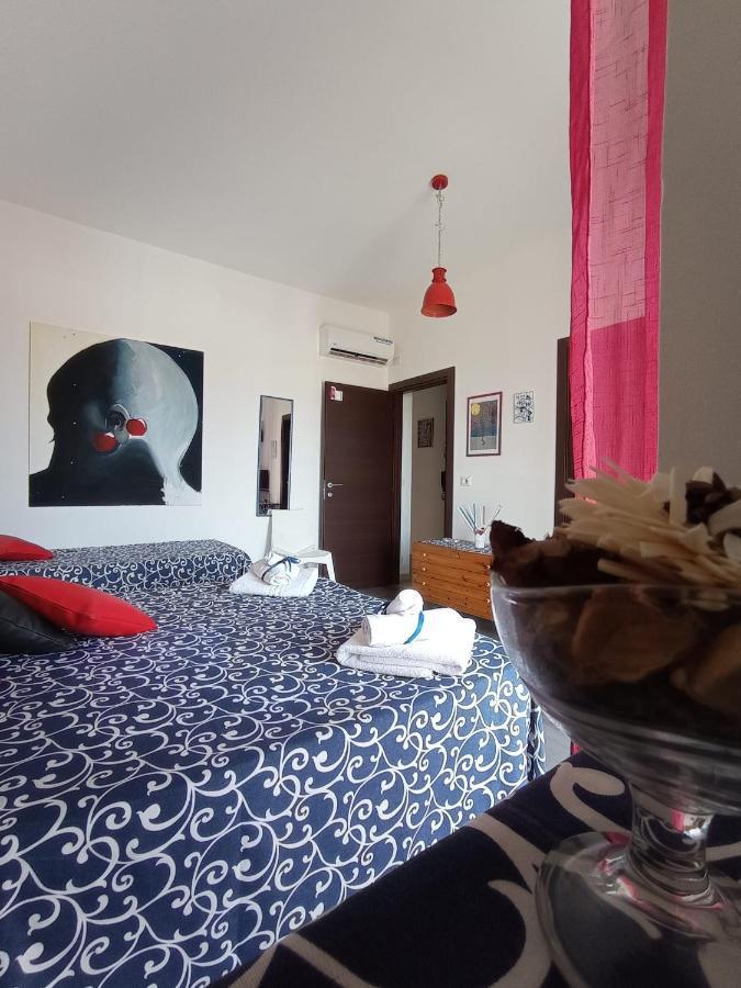 Idria B&B バルチェッローナ・ポッツォ・ディ・ゴット エクステリア 写真